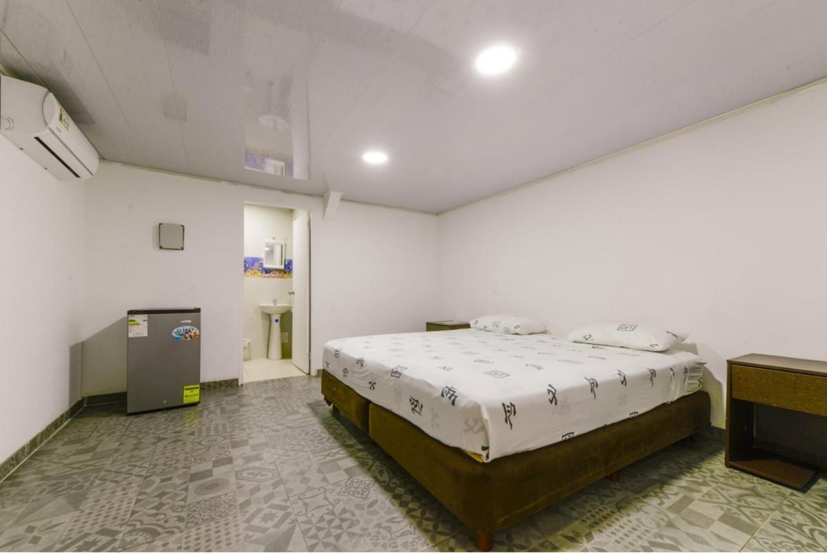 Hotel Continental Sai San Andres  Exterior photo